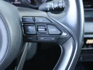 Toyota Yaris 1.5 Hybrid Launch Edition | 17' LM | Clima | Cruise adapt.| PDC V+A | Camera | HUD | Keyless | Navi | 1e eigenaar |