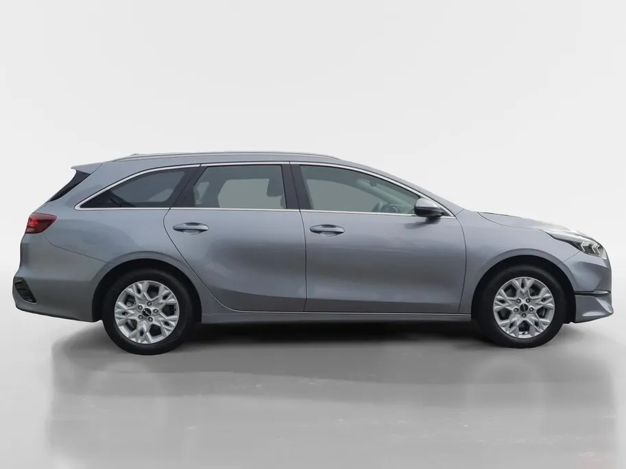 Kia Ceed Sportswagon 1.5 T-GDi DynamicLine 140 PK | Navigatie | Camera | Apple Carplay / Android Auto | Parkeersensoren | Climate control | Fabrieksgarantie | NAP