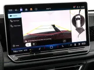 Volkswagen Tiguan 1.5 204pk DSG eHybrid R-Line Edition · Panoramadak · Wegklapbare Trekhaak · 360 Camera · Massage · 19'' Inch · Garantie t/m 15-09-2030 of 100.000km