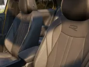 Volkswagen T-Roc R-Line Edition 1.5 Hybrid 170 PK 7 versn. DSG · Black Style Pakket · Panoramaschuif-kanteldak · Trekhaak · Prijs is inclusief inruilpremie ·