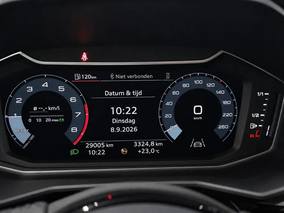 Audi A1 Sportback 30 TFSI 110pk Advanced edition · Apple/Android Car Play · Navigatie · P-Sensoren · Climatronic · Cruise Control · 17'' Inch ·
