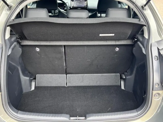Mazda 2 Hybrid 1.5 Select AUTOMAAT | TREKHAAK | FULL HYBRID | A.CAMERA | HEAD-UP DISPLAY | STOEL- en STUURVERWARMING | APPLE CARPLY/ANDROID AUTO |