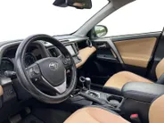 Toyota RAV4 2.5 Hybrid AWD Executive Business | Elektrische achterklep | Schuifdak | Lederen interieur | Trekhaak | 1.650 kg trekgewicht |