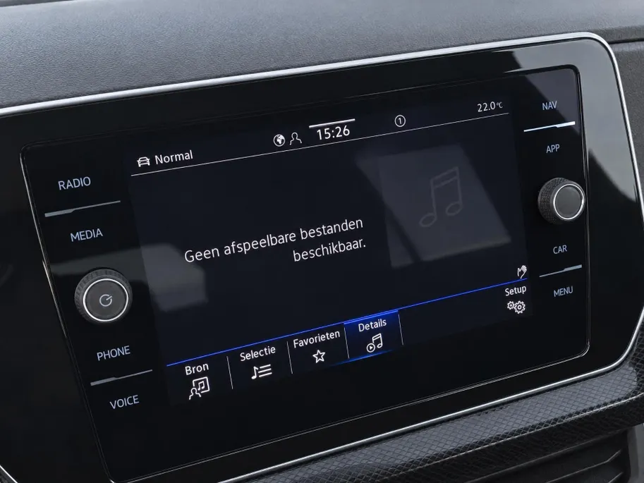 Volkswagen T-Cross 1.0TSI/116PK R-Line · Apple/Android Car Play · Camera + Parkeersensoren · Dodehoeksensor · Garantie t/m 24-02-2028