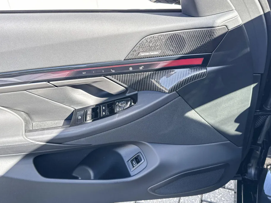 BMW 5 Serie Sedan 550e xDrive