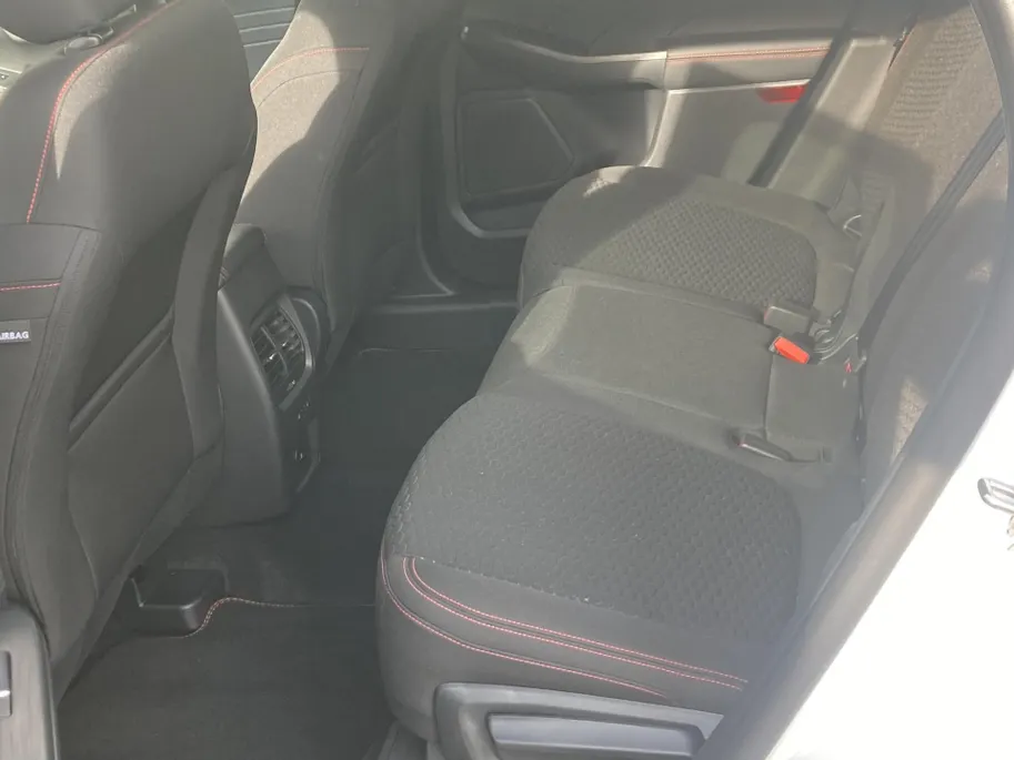 Ford Kuga 2.5 PHEV ST-Line 243 pk 360 graden camera - Elektisch wegklapbare trekhaak - Winter Pack - BLISS