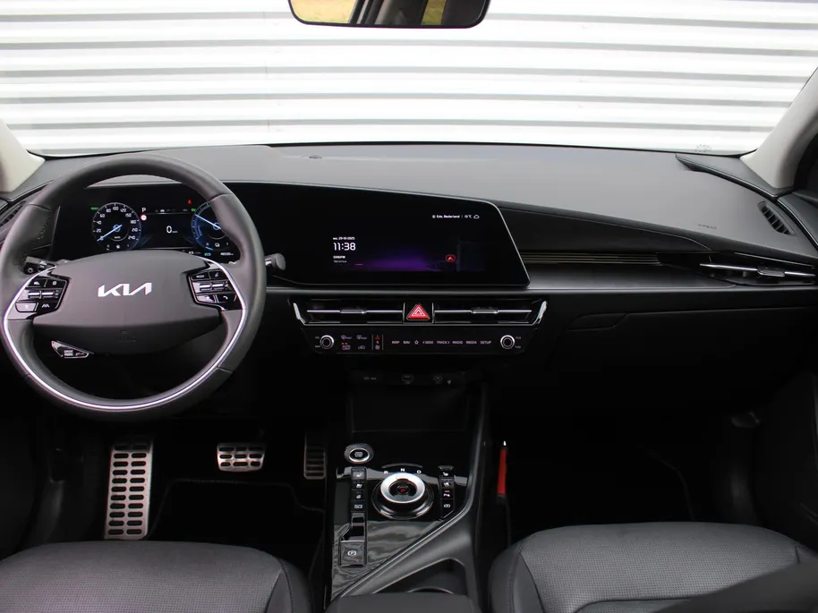 Kia Niro 1.6 GDi Hybrid ExecutiveLine | Stuur-/stoelverwarming + ventilatie | Leer | Schuifdak | 18' LM | Camera | Cruise adapt. | HUD | Zeer mooie auto |
