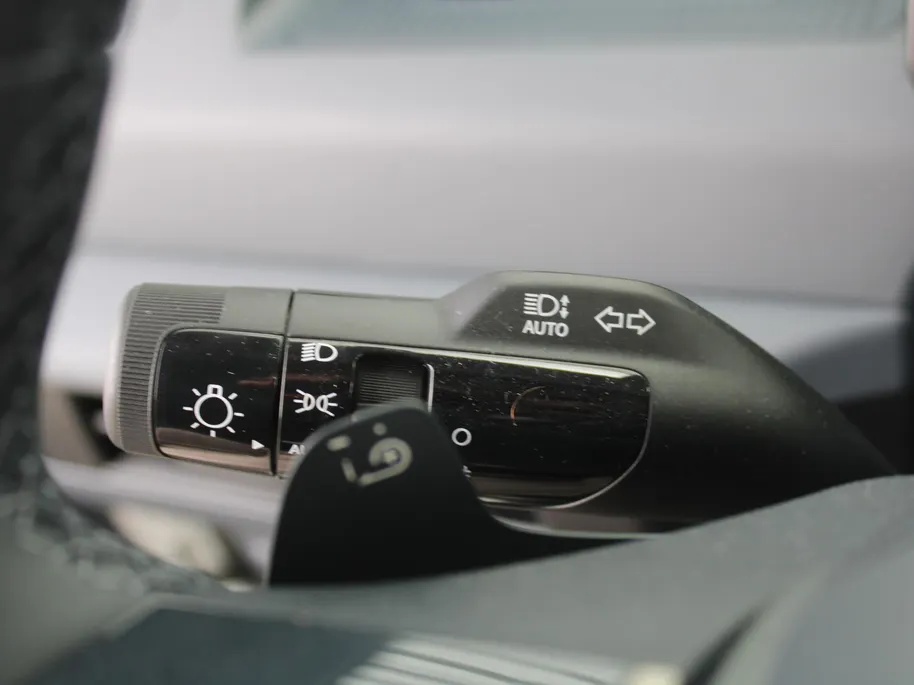 Kia PV5 L2H1 Elite DC 71.2 kWh | Luxe dubbele cabine | Zijwandbekleding | Vloerplaat | Privacy glass | Tot € 2.500 (inruil)voordeel bij aanschaf of 2,99% financiering |