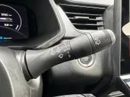 Renault Captur 1.8 E-Tech full hybrid 160 techno | Automaat | Apple Carplay & Android Auto | Cruise & Climate Control | Camera | Parkeersensoren | Navigatie | 12 Maanden BOVAG Garantie