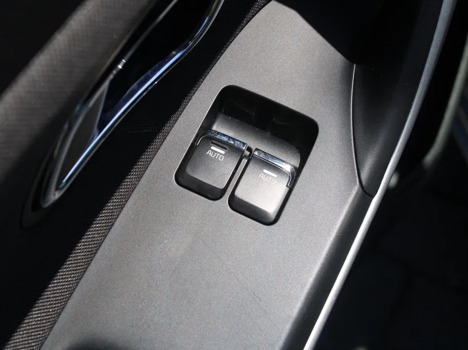 Kia cee'd Sportswagon 1.0 T-GDi Design Edition | Trekhaak | Camera | Clima | 17' LM | Cruise | Navi | Apple Carplay/Android Auto |