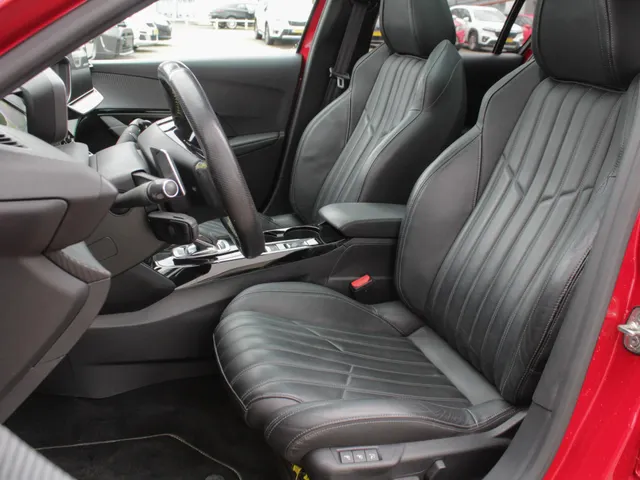 Peugeot 208 1.2 PureTech GT Pack Automaat | Adap. Cruise | Panodak | Vol Leder | Stoelverwarming | Camera