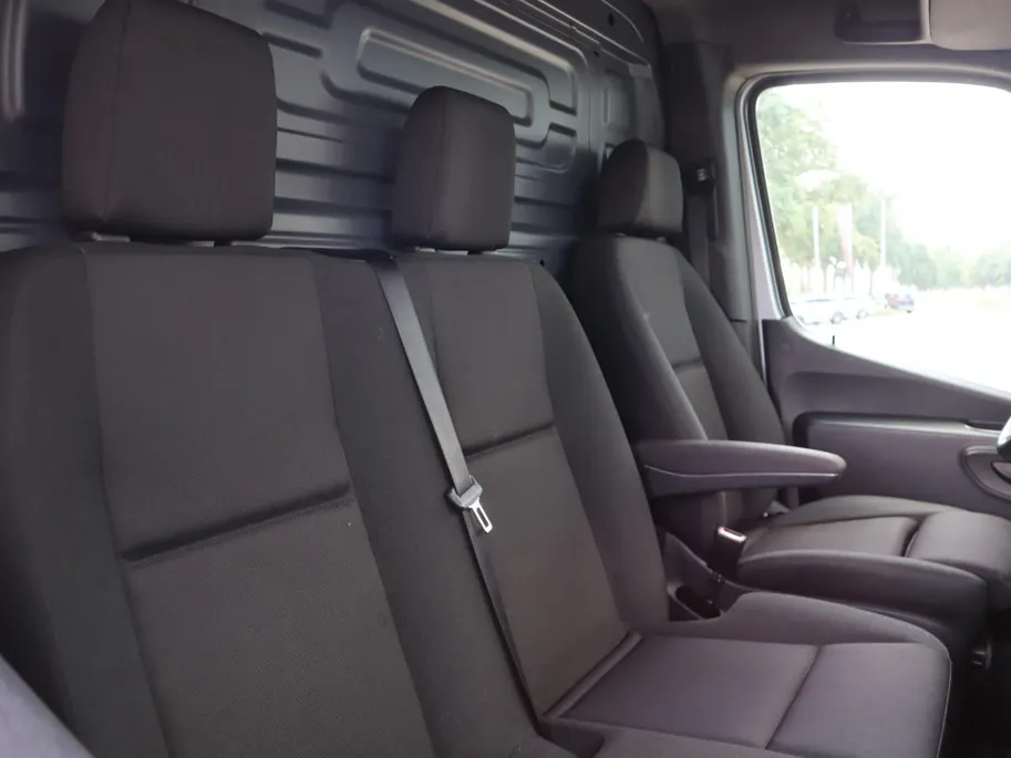 Mercedes-Benz Sprinter 317 CDI L2H2 LED LM VELGEN SIDEBARS