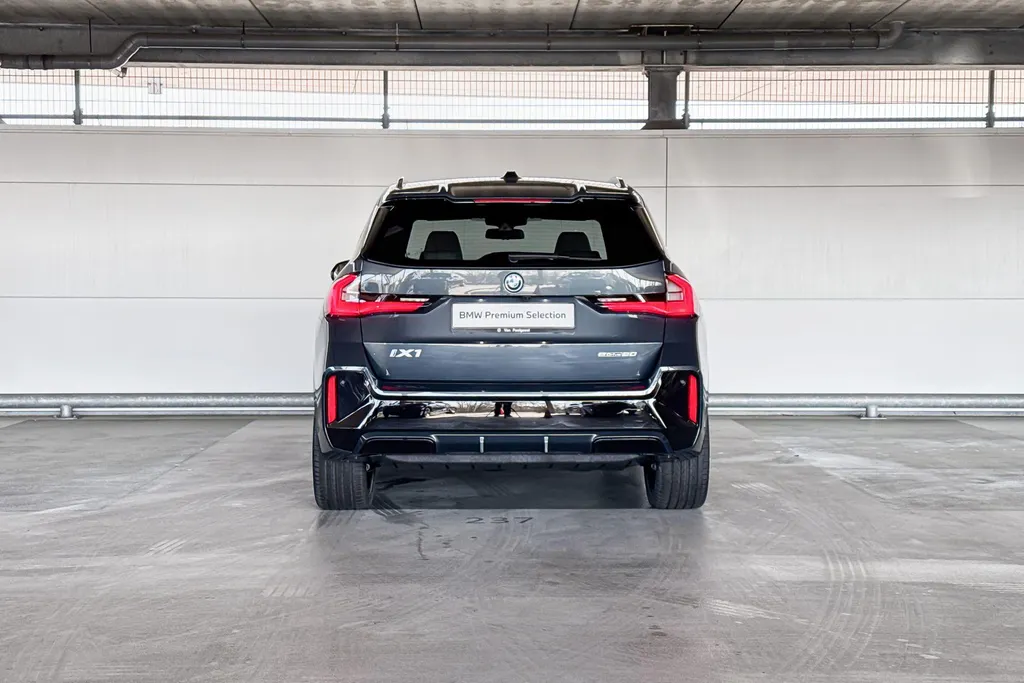 BMW iX1 eDrive20 67 kWh M Sport Edition