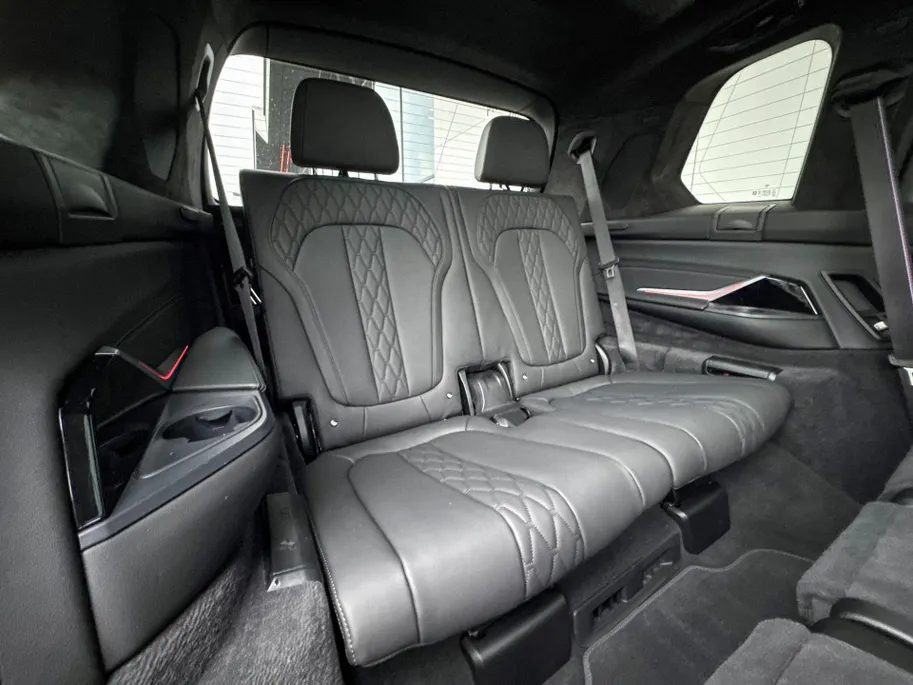 BMW X7 M60i xDrive