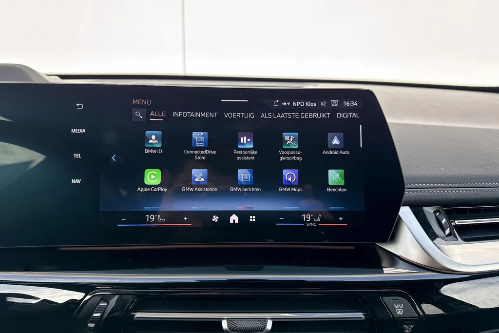 BMW X1 xDrive23i