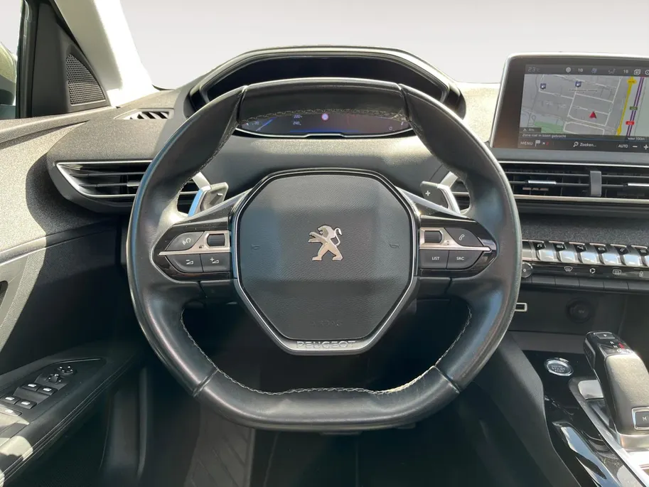 Peugeot 3008 1.2 PureTech Allure | Schuif/Kantel Dak | Automaat | Apple/Android Carplay | Half Leder | Climate Control | Navigatie |