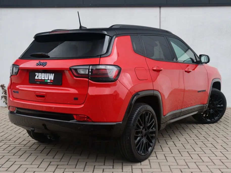Jeep Compass 4xe 240 PK Hybrid S | Leder | Navi | Winter | Trekhaak | 19'