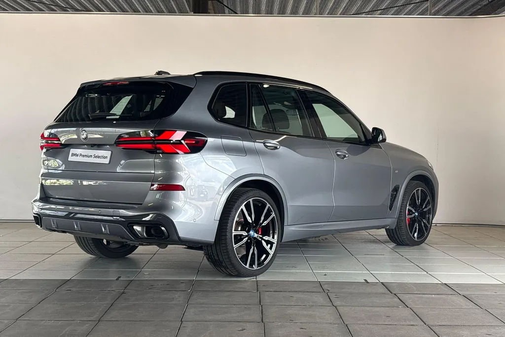 BMW X5 xDrive50e Launch Edition Innovation Pack