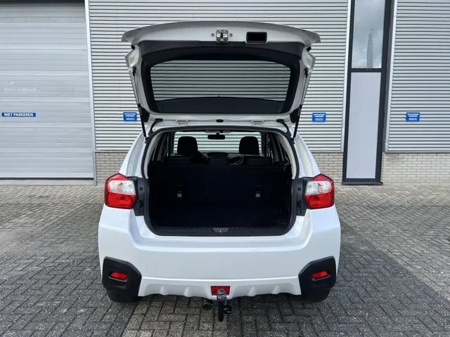 Subaru XV 1.6i Luxury AWD Automaat | Trekhaak | All Season Banden | Lichtmetalen Velgen | Cruise Control | Climate Control