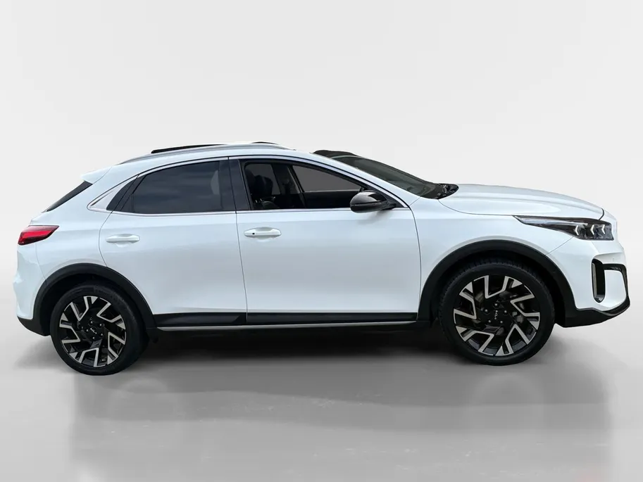 Kia XCeed 1.6 GDi PHEV DynamicPlusLine | Panoramadak | Camera | Stoel/Stuurverwarming | Apple Carplay/Android Auto | Adaptieve Cruise Control | Lichtmetalen Velgen |