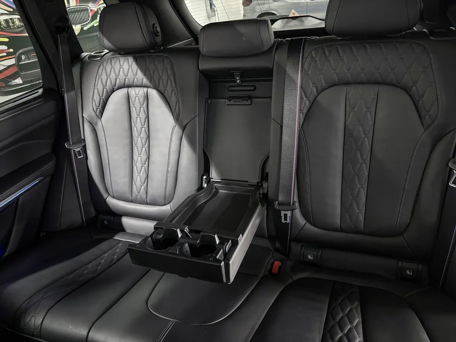 BMW X5 M60i xDrive