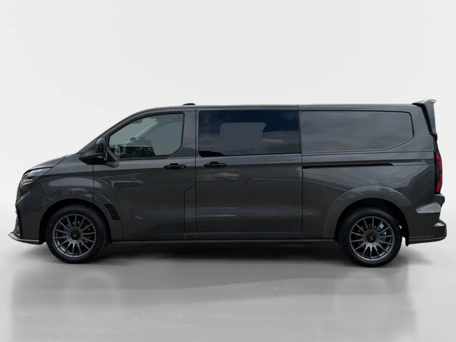 Ford E-Transit Custom 340 L2H1 MS-RT 71 kWh Dubbel Cabine | Nieuw te bestellen | Prijs excl. BTW / Incl. kosten Rijklaarmaken | 278km WLTP Rijbereik | Trekhaak | Adaptieve koplampen | Adaptieve Cruise Control | BLIS | 360 Graden Camera | Dubbele Zijschuifdeuren