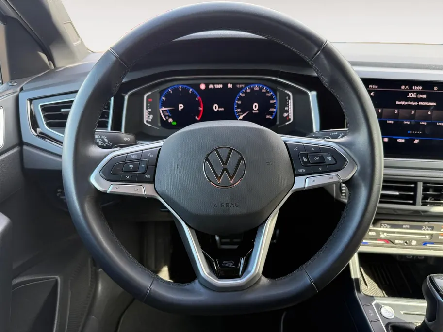 Volkswagen Taigo 1.0 TSI R-Line *Automaat*Navi via Carplay*Camera*Parkeersensoren*Climate Control*LM.Velgen*Zeer nette auto!