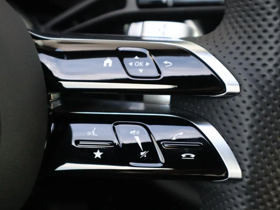 Mercedes-Benz E-Klasse 300 e AMG Line