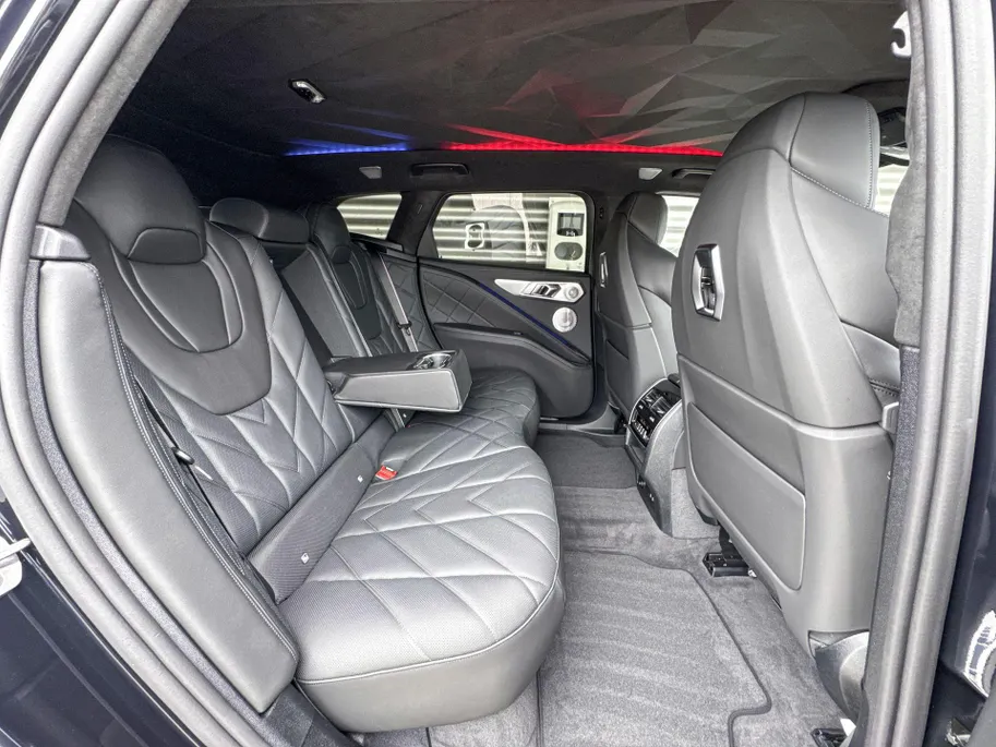 BMW XM PHEV 50e 30 kWh