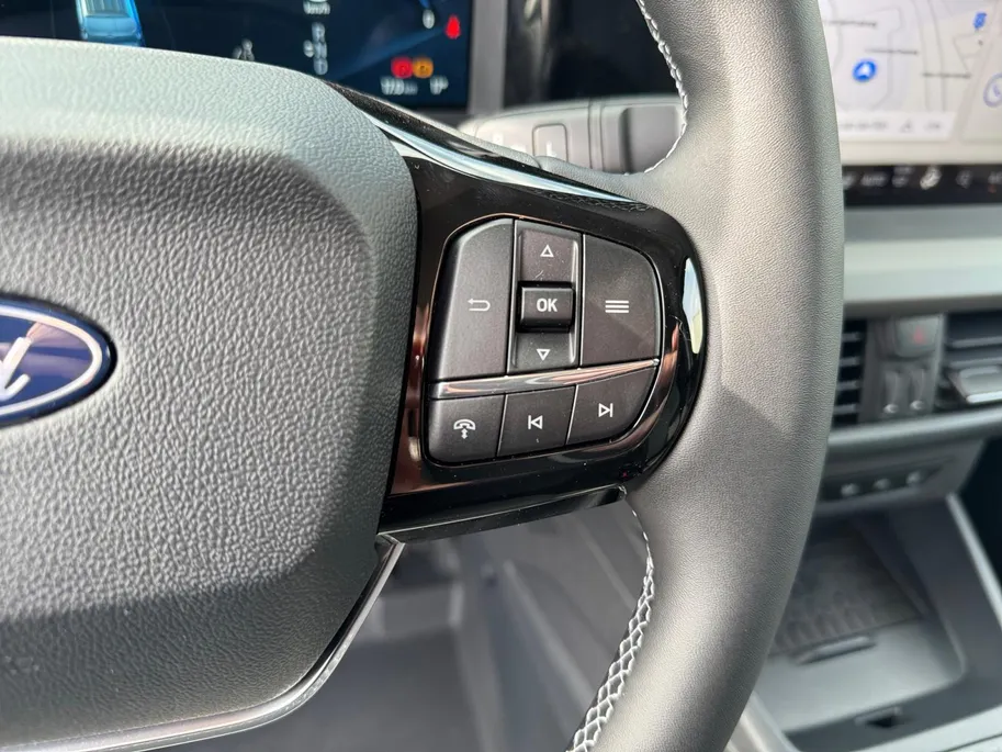 Ford E-Transit Courier Limited 46 kWh | Nieuw te bestellen | Prijs Exclusief BTW - Incl. Kosten Rijklaarmaken | Automaat | Trekhaak | Navigatiesysteem | Adaptieve Cruise Control | Dodehoek detectie