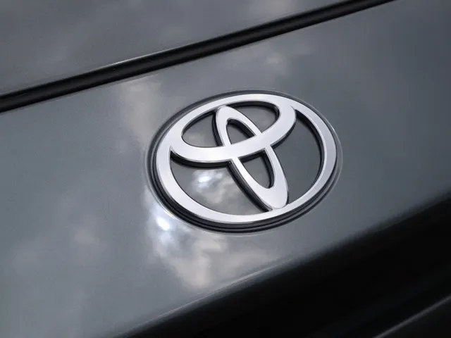 Toyota C-HR+ Executive AWD 77 kWh | Executive Plus Pack |