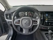 Volvo V90 2.0 T4 Momentum | Stoel en stuurverwarming | Elektrisch bedienbare voorstoelen | Camera | Lederen bekleding | Navigatie | Parkeersensoren voor en achter | Elektrische achterklep |