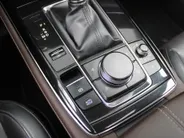 Mazda CX-30 2.0 e-SkyActiv-X M Hybrid Luxury | Trekhaak | Schuifdak | 18' LM | Leer | Elektr. stoelverstelling | Stuur-/stoelverwarming | HUD | 360 Camera | Winterset |
