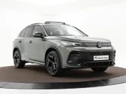 Volkswagen Tiguan 1.5 272pk DSG eHybrid R-Line Edition · Panoramadak · 360 Camera · Wegklapbare Trekhaak · Massage · Dodehoek Detectie · 19'' Inch · Garantie t/m 27-10-2029 of 100.000km