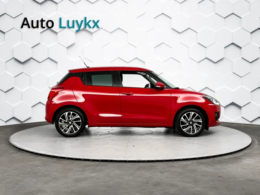 Suzuki Swift 1.2 Style Smart Hybrid CVT Automaat | Navigatie | Adaptieve Cruise Control | Climate Control