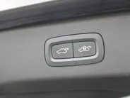Lynk & Co 01 1.5 | PHEV | Trekhaak | Stoelverwarming | Elek. stoelverstelling + achterklep | Pano dak | Dodehoek detectie | Camera | 20' LM | HK Audio |