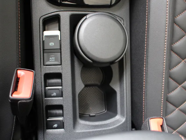 Volkswagen T-Roc Cabrio 1.5 TSI R-Line Karmann Blackstyle Leder | IQ-Light | Navigatie | Dodehoekassistent | Parkeercamera