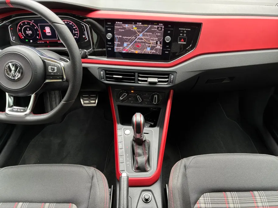 Volkswagen Polo 2.0 TSI GTI *Automaat*Navigatie*Parkeersensoren*LM.Velgen*Dealer Onderhouden!