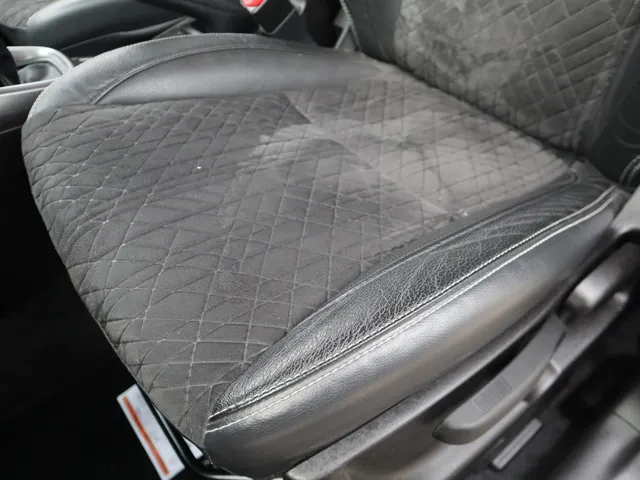 Suzuki Vitara 1.4 BoosterJet Style Hybrid AdaptiveCruise | Leder | Carplay