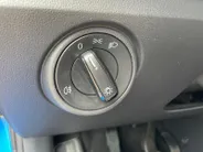 Volkswagen up! 1.0 move up! BlueMotion *Navigatie*Tel Bluetooth*Airco*5 deuren*1STE EIGENAAR*Zeer nette auto!