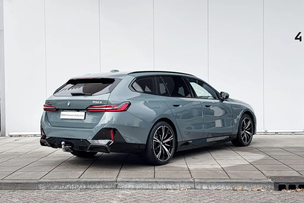 BMW 5 Serie Touring 550e xDrive M-Sport Pro