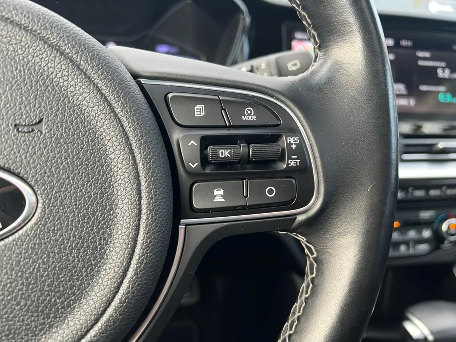 Kia Niro 1.6 GDi Hybrid ExecutiveLine Full options | Dealer onderhouden | Leder interieur | Stoelverwarming en verkoeling | Schuifkanteldak