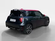 MINI 3-Deurs Cooper E John Cooper Works XL 40.7 kWh BOMVOL | Glassroof | Stoel + stuurverwarming | 360 Camera | Memory functie |