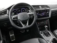 Volkswagen Tiguan 1.5 TSI 150pk DSG R-Line Business+ · Leder · Panoramadak · Apple/Android Car Play · Dodehoeksensor · Elek. Achterklep · 360 Camera · All-season banden · 19'' Inch · EXTRA INRUILKORTING ·