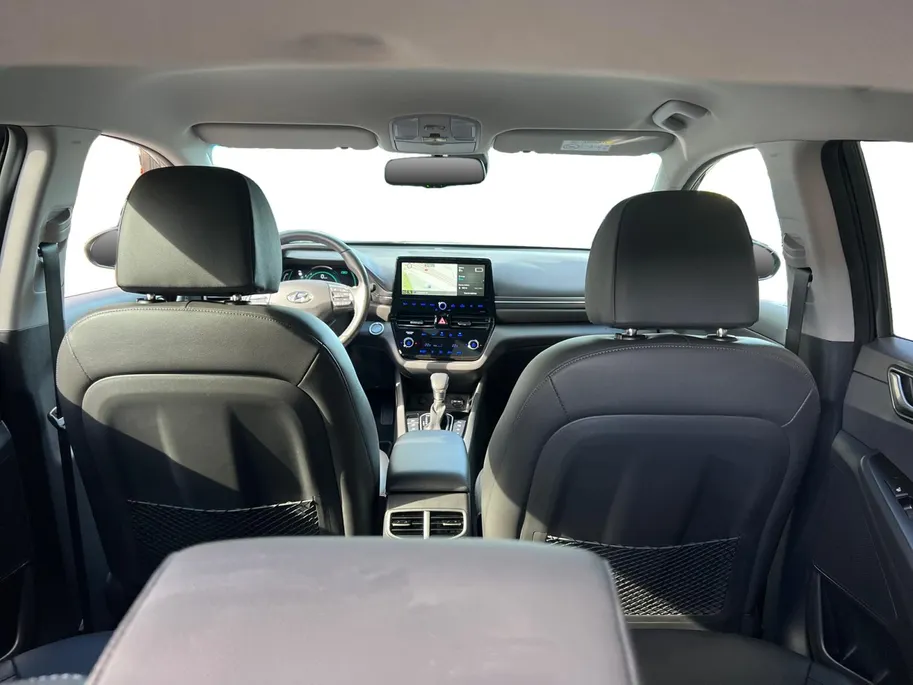 Hyundai IONIQ 1.6 GDi PHEV Premium 142PK | 52km elektrisch WLTP | Navigatie | Cruise Control | Climate Control | Apple Carplay & Android Auto | DAB radio | Keyless entry | Draadloze telefoonlader |