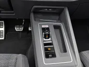 Volkswagen Golf 1.4 eHybrid 245pk DSG GTE · Panoramadak · Camera · Head-Up Display · Inklap. Trekhaak · Apple/Android Car Play · Parkeerassistent · Garantie t/m 19-12-2026 of 100.000km