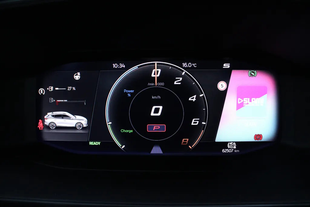 CUPRA Formentor 1.4 e-Hybrid Business / Stoel + Stuur verw. / 19'' LMV / Keyless / Camera /
