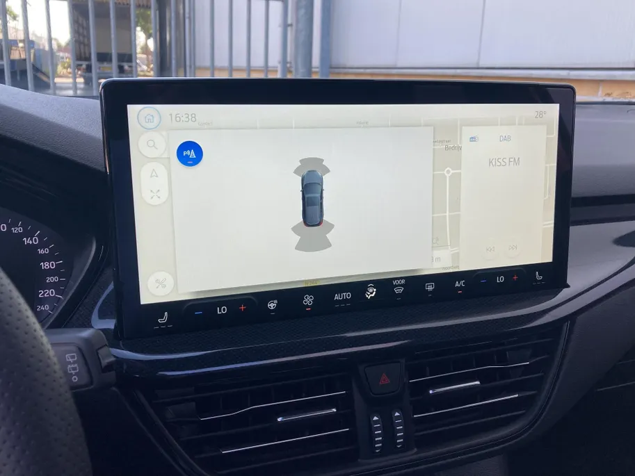 Ford Focus Wagon 1.0 EcoBoost Hybrid 155 pk Autom. ST Line X Wagon Automaat - Panoramadak - Winter Pack - Navigatie - Apple Carplay/ Android Auto