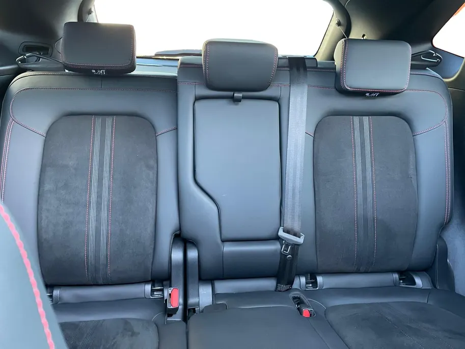 Ford Kuga 2.5 PHEV ST-Line X 243pk automaat | NL auto | Winterpack | Technology pack | Kantel / schuifdak | Trekhaak | 19inch lichtmetalen velgen