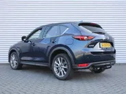 Mazda CX-5 2.0 SkyActiv-G 165 Comfort | Trekhaak | Stoel-/stuurverwarming | Dodehoek detectie | Carplay | Clima | 19' LM | Parkeersensor v+a | LED |